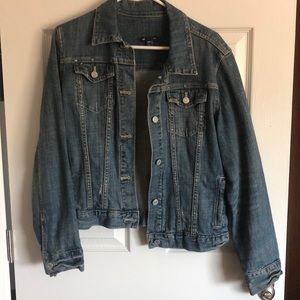 Jean/denim jacket.
